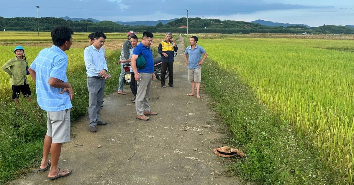 Phụ Nữ Ở Hà Tĩnh Bị Sét Đánh Tử Vong Khi Mang Đồ Ra Đồng Một phụ nữ ở Hà Tĩnh bị sét đánh tử vong