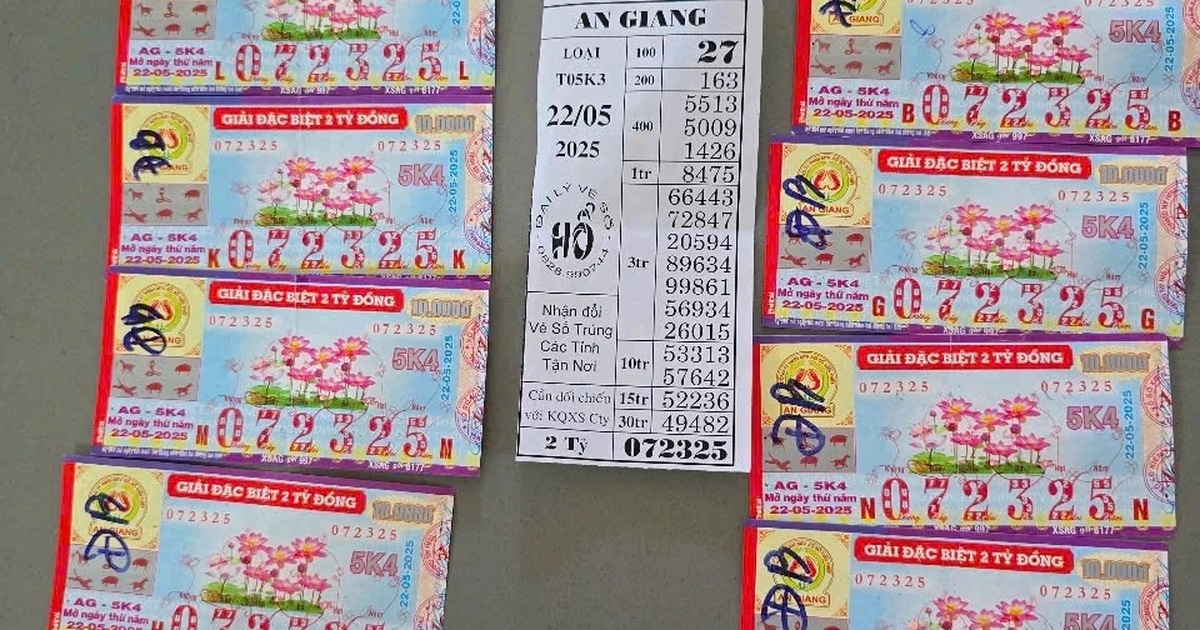 Mua 11 Tờ Vé Số Rồi Tặng Bạn Và Người Thân 5 Tờ, Tất Cả Đều Trúng Đặc Biệt Mua 11 tờ vé số rồi tặng bạn và người thân 5 tờ, tất cả đều trúng đặc biệt