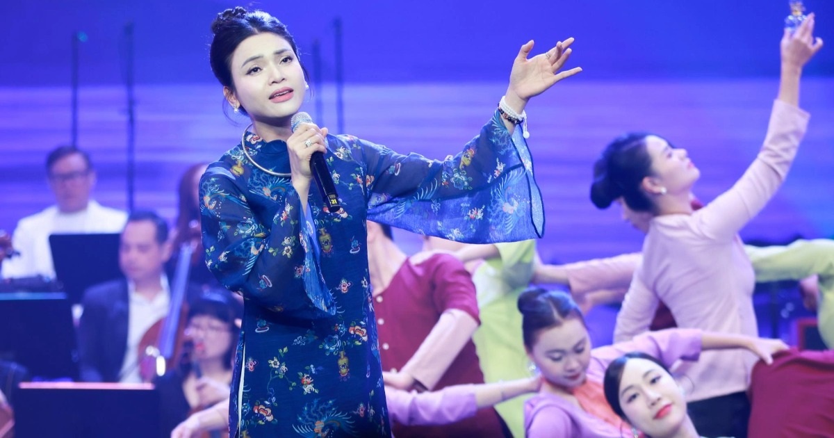 Chương Trình Nghệ Thuật “Người Là Niềm Tin Tất Thắng” Kỷ Niệm 135 Năm Ngày Sinh Chủ Tịch Hồ Chí Minh NSND Phương Thảo: "Hát về Bác, tôi hát bằng cả trái tim"