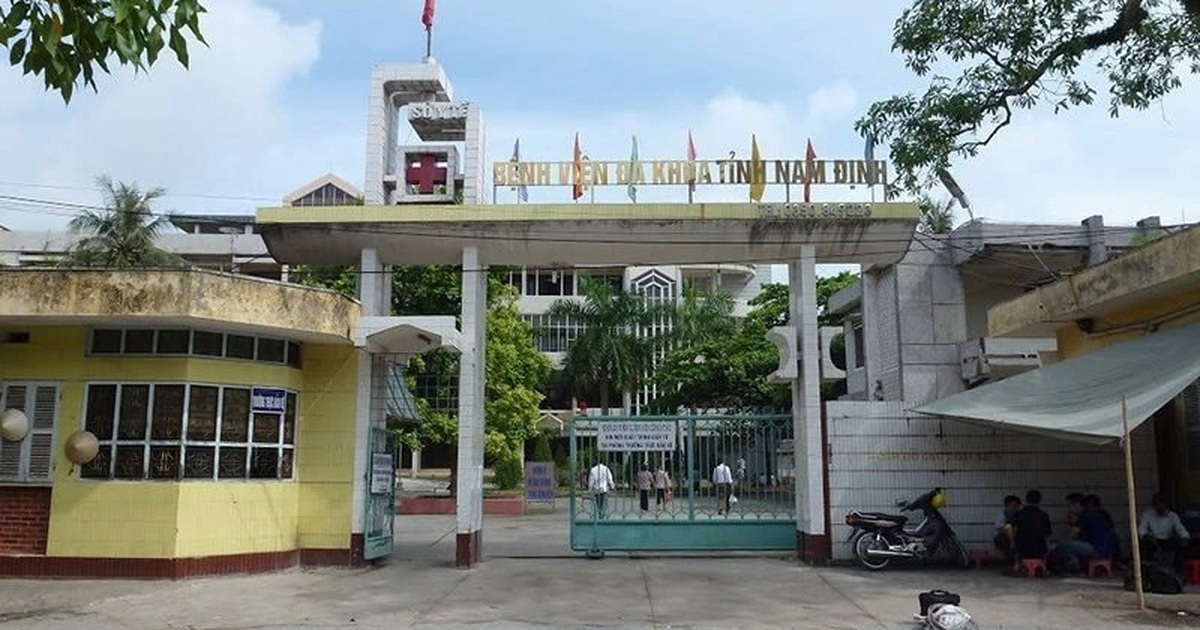 Nam Định yêu cầu làm rõ thông tin vụ đóng đủ tiền mới cấp cứu cho bệnh nhân Nam Định yêu cầu làm rõ thông tin vụ đóng đủ tiền mới cấp cứu cho bệnh nhân