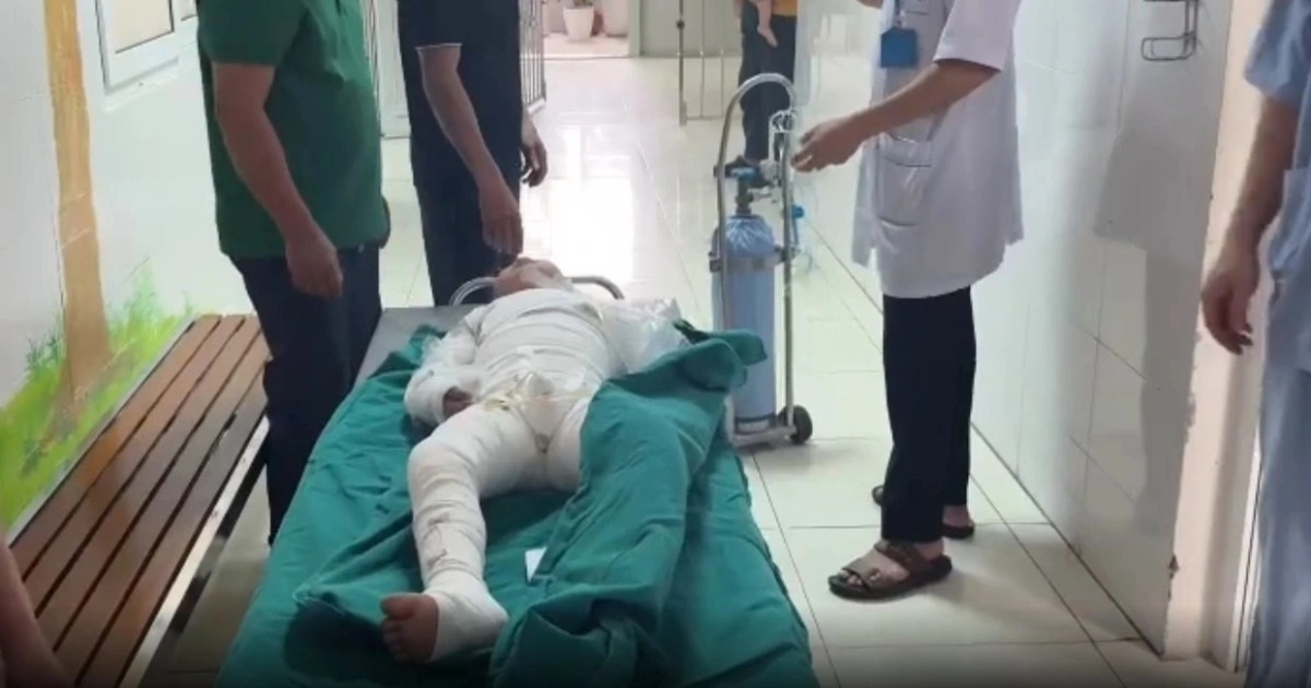 Hai Cháu Bé Bị Bỏng Nặng Do Nghịch Xăng: Câu Chuyện Đáng Báo Động Nghe tiếng khóc, mẹ chạy về thấy con như ngọn đuốc sống