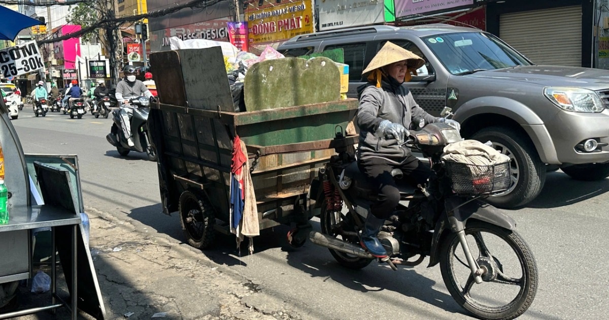 UBND TPHCM Ban Hành Quyết Định Mới Về Giá Thu Gom và Vận Chuyển Rác Thải Sinh Hoạt Người dân TPHCM băn khoăn khi áp dụng phí thu gom rác theo khối lượng