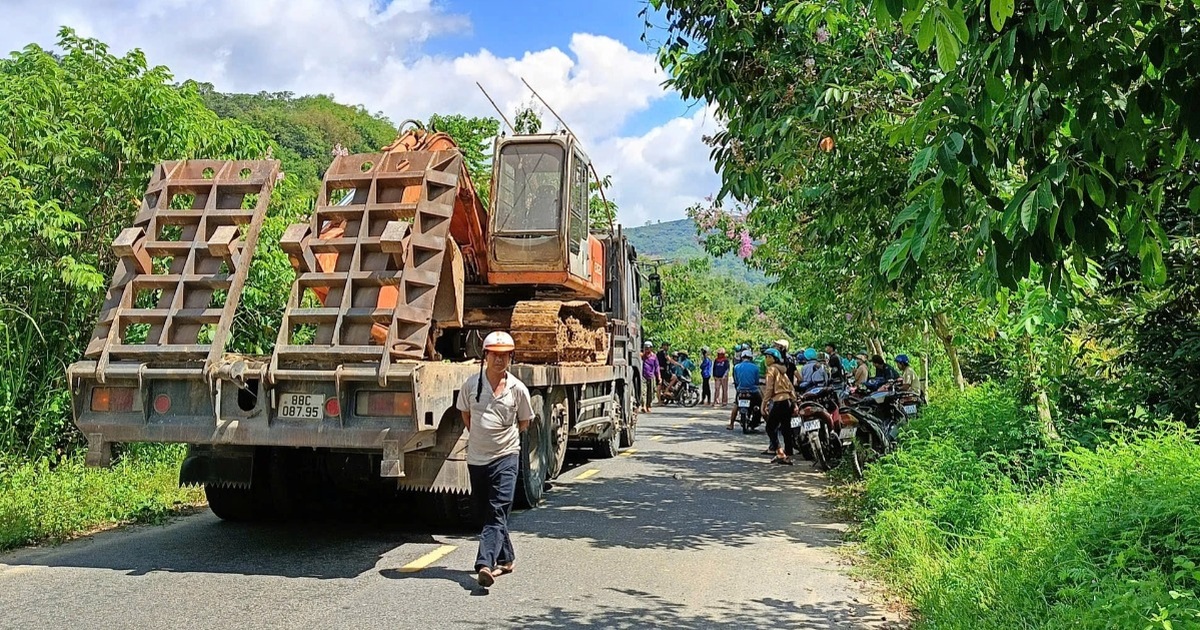 Người Dân Chặn Đường, Ngăn Xe Doanh Nghiệp Vào Mỏ Khai Thác Cát Tại Đạ Oai, Lâm Đồng Người dân chặn đường, ngăn xe của doanh nghiệp vào mỏ khai thác cát