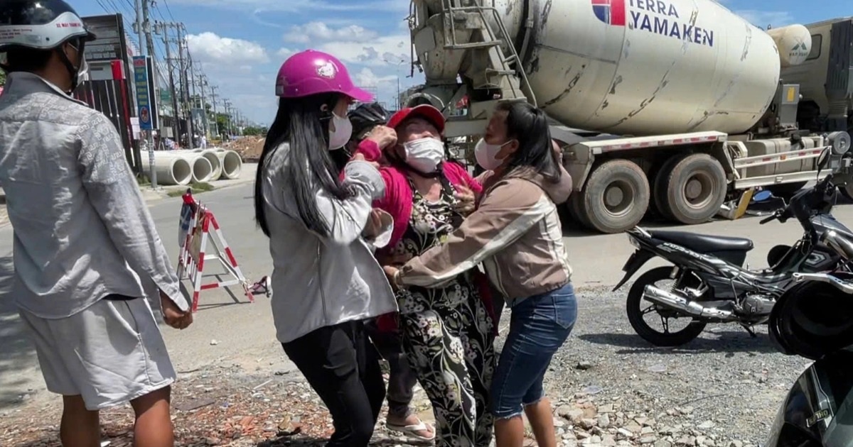 Tai Nạn Thương Tâm: Người Mẹ Đi Giao Bánh Bị Xe Bồn Cán Ở Bình Dương, Bỏ Lại Hai Con Người mẹ đi giao bánh bị xe bồn cán ở Bình Dương, bỏ lại 2 con