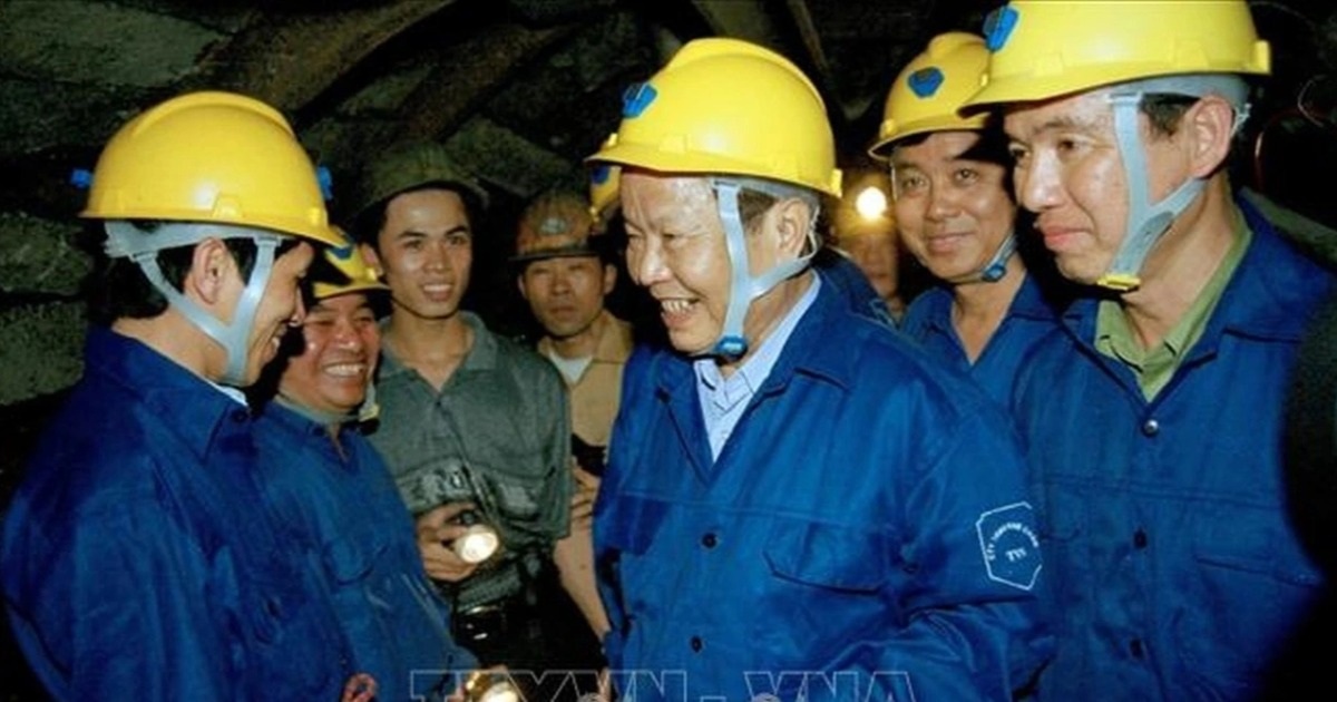 Nguyên Chủ tịch nước Trần Đức Lương: Vị lãnh đạo sâu sát và thẳng thắn Nguyên Chủ tịch nước Trần Đức Lương - vị lãnh đạo sâu sát, thẳng thắn