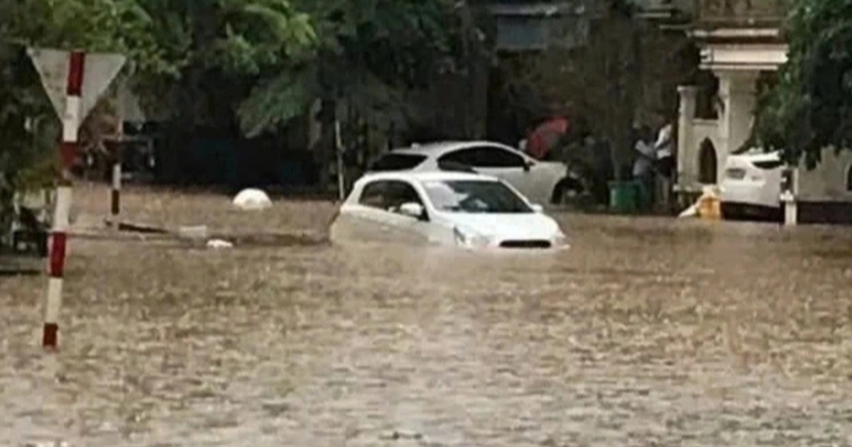 Mưa Lớn Gây Ngập Úng Và Sạt Lở Tại Nhiều Tỉnh Phía Bắc Nhiều tỉnh phía Bắc mưa lớn, sạt lở, có nơi ngập ngang thân ô tô