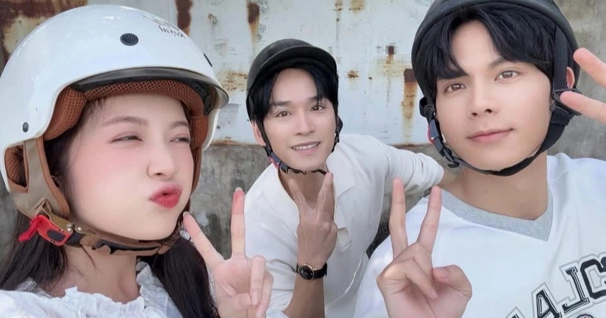 Những Hình Ảnh Hậu Trường Vui Nhộn Của Phim “Cha Tôi, Người Ở Lại” Những hình ảnh hậu trường vui nhộn của phim "Cha tôi, người ở lại"