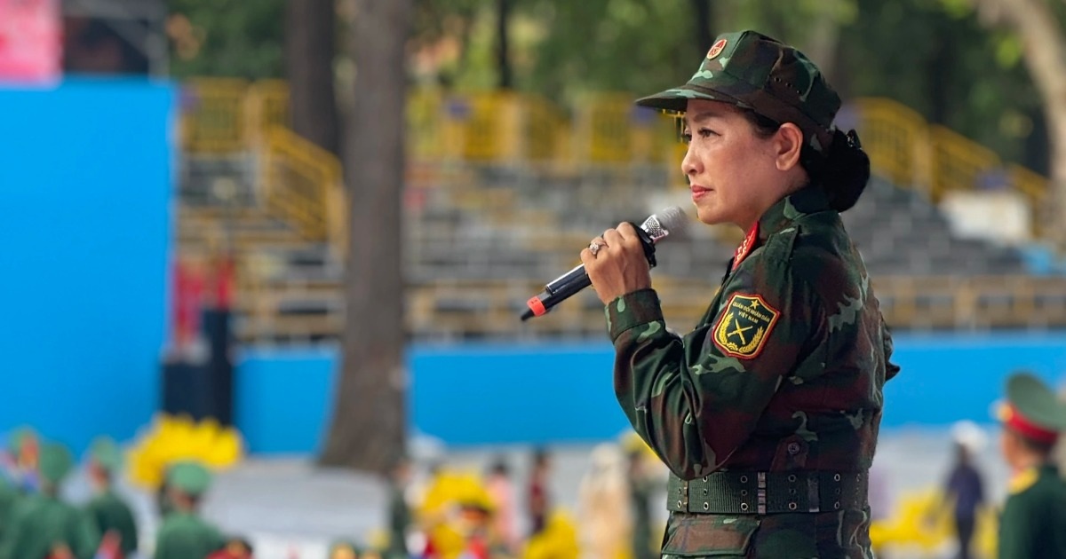 Nữ Đại tá tiết lộ về màn xếp hình “Đất nước trọn niềm vui” ở lễ diễu binh Nữ Đại tá tiết lộ về màn xếp hình "Đất nước trọn niềm vui" ở lễ diễu binh