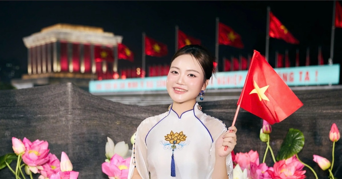 Hà Quỳnh Như: Nữ Ca Sĩ Gen Z 3 Lần Hát Mở Màn Mừng Sinh Nhật Bác Trên VTV Nữ ca sĩ Gen Z Hà Quỳnh Như 3 lần hát mở màn mừng sinh nhật Bác trên VTV