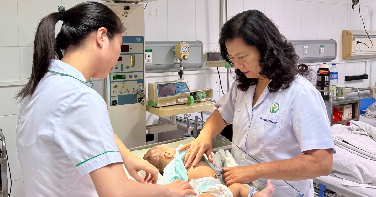 Cô Gái 14 Tuổi Ngỡ Ngàng Khi Phát Hiện Mình Là Nam Giới, Từ Chối Phẫu Thuật Nữ sinh ngỡ ngàng khi bác sĩ nói mình là con trai, từ chối phẫu thuật