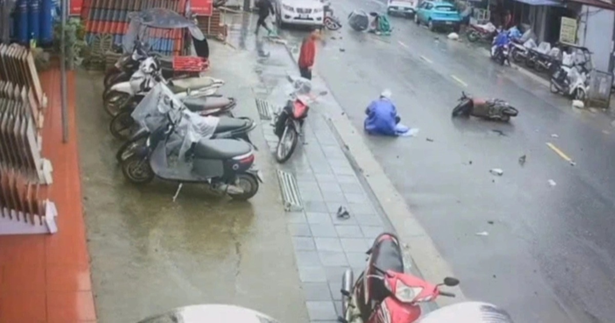 Tai Nạn Giao Thông Ở Sa Pa: Ô Tô Tông Liên Hoàn 2 Xe Máy Khiến Bé Trai 5 Tuổi Tử Vong Ô tô tông 2 xe máy ở Sa Pa, một bé trai tử vong