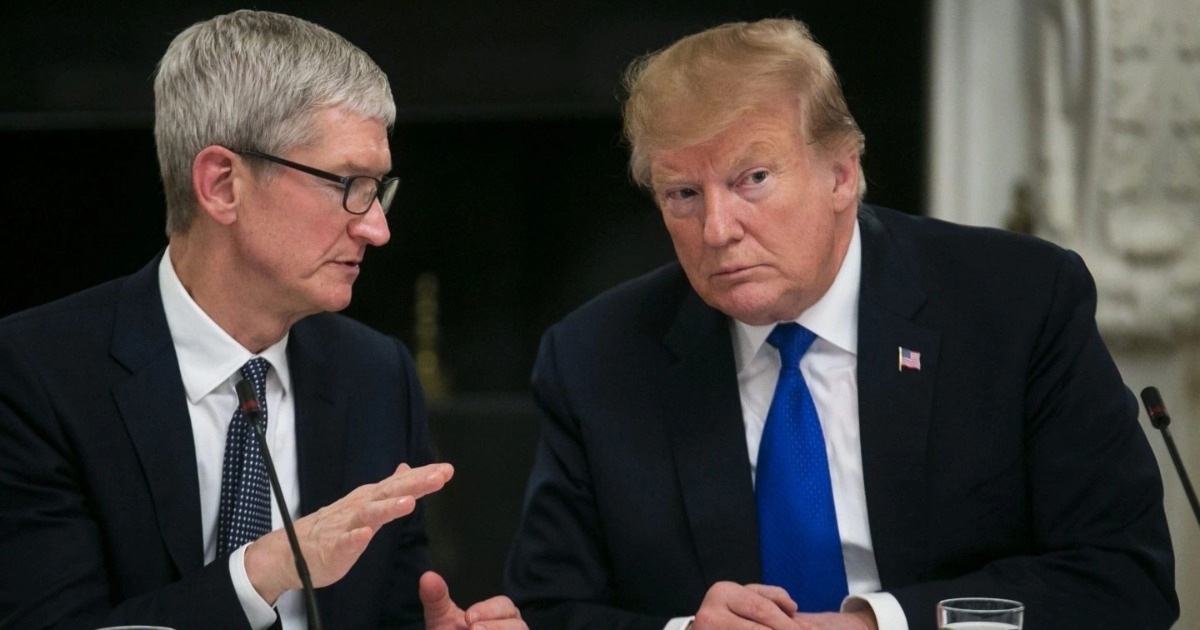 Ông Trump nói gì với Tim Cook khi đạt được thỏa thuận thuế với Trung Quốc? Ông Trump nói gì với Tim Cook khi đạt được thỏa thuận thuế với Trung Quốc?