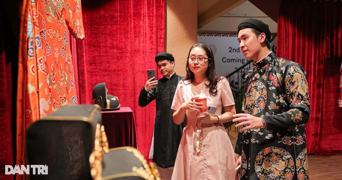 Tái Hiện Công Phục Việt Phục Triều Nguyễn Từ Di Sản Gốc Tái hiện công phu Việt phục triều Nguyễn từ di sản gốc