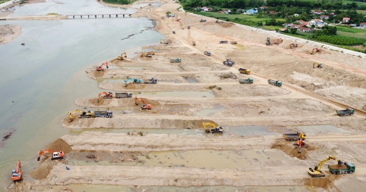 Tạm Đình Chỉ Công Tác Chủ Tịch Xã Tây Giang Vì Buông Lỏng Quản Lý Khoáng Sản Tạm đình chỉ công tác chủ tịch xã vì buông lỏng quản lý khoáng sản
