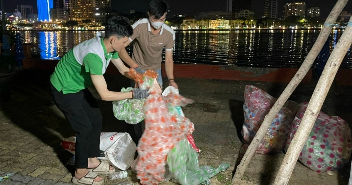 Sở Nông nghiệp và Môi trường Đà Nẵng kêu gọi bảo vệ môi trường tại DIFF 2025 “Thành phố đáng sống” kêu gọi không xả rác trong lễ hội pháo hoa