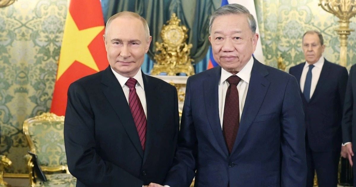 Tổng Bí thư Tô Lâm hội đàm hẹp với Tổng thống Nga Vladimir Putin Tổng Bí thư Tô Lâm hội đàm hẹp với Tổng thống Nga Vladimir Putin
