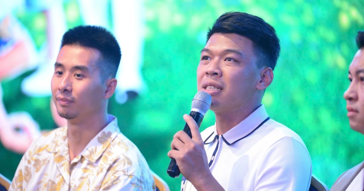 Trung Ruồi Tiết Lộ Lời Khuyên Từ NSND Xuân Bắc Thay Đổi Cách Làm Bố Trung Ruồi hé lộ lời khuyên từ NSND Xuân Bắc khiến anh thay đổi cách làm bố