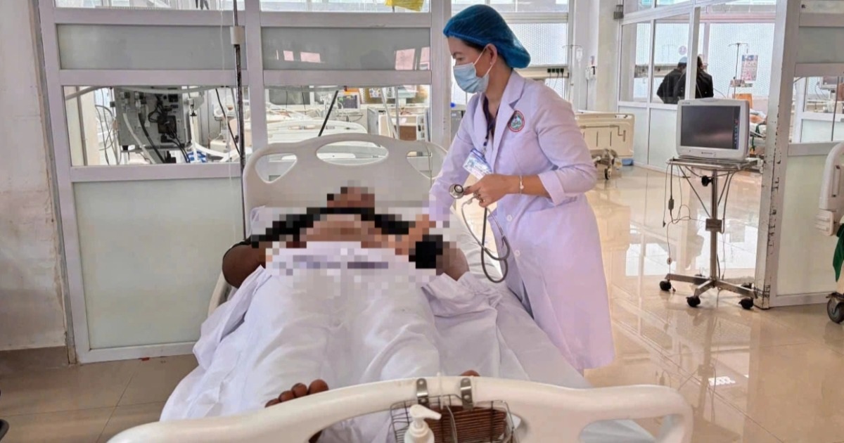 Ngộ Độc Nấm Lạ: 7 Người Trong Gia Đình Nhập Viện Cấp Cứu Ăn nấm lạ, 7 người trong gia đình nhập viện cấp cứu
