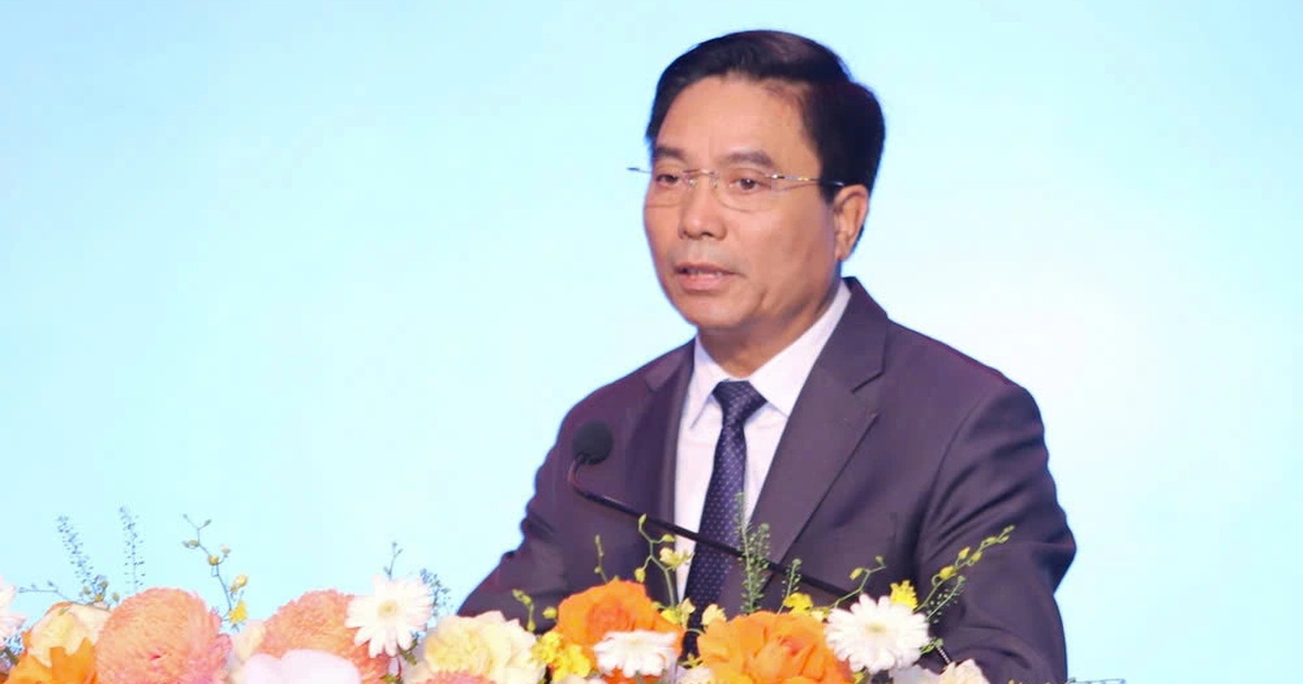 Báo Dân trí nhận Bằng khen của Chủ tịch UBND tỉnh Thanh Hóa Báo Dân trí nhận Bằng khen của Chủ tịch UBND tỉnh Thanh Hóa
