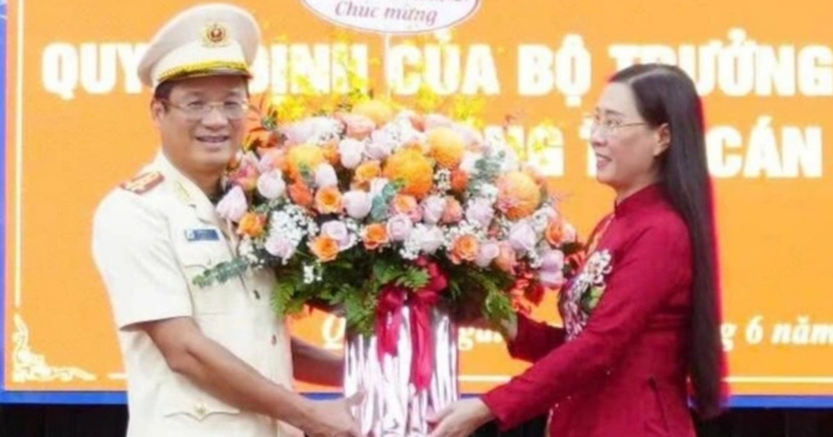 Đại tá Hồ Song Ân làm Giám đốc Công an tỉnh Quảng Ngãi Đại tá Hồ Song Ân làm Giám đốc Công an tỉnh Quảng Ngãi