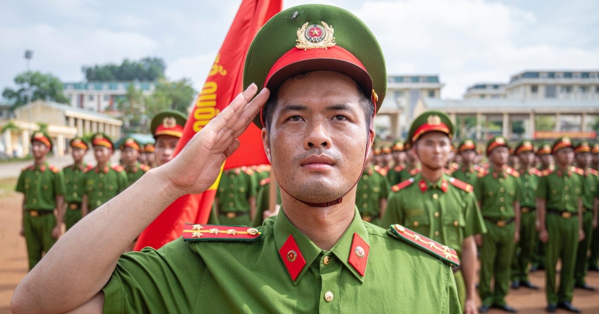 Đại uý 3 lần làm khối trưởng diễu binh kể chuyện vượt khó, vượt khổ Đại uý 3 lần làm khối trưởng diễu binh kể chuyện vượt khó, vượt khổ