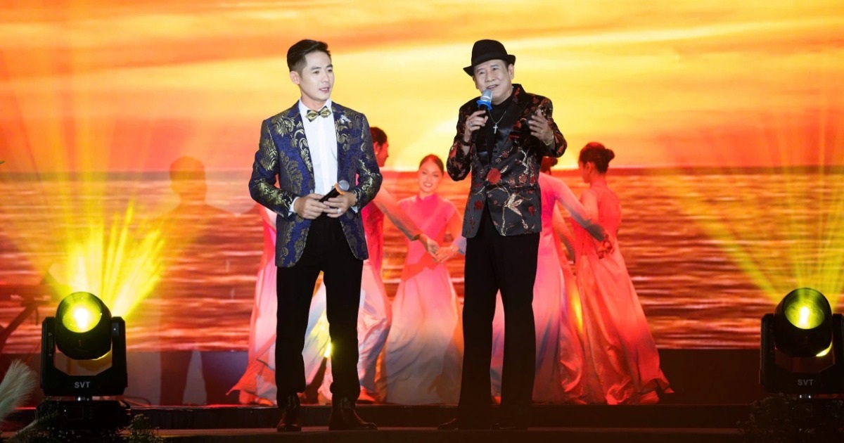 Danh ca Tuấn Vũ song ca cùng Quán quân bolero Nguyễn Ngọc Khánh Danh ca Tuấn Vũ song ca cùng Quán quân bolero Nguyễn Ngọc Khánh