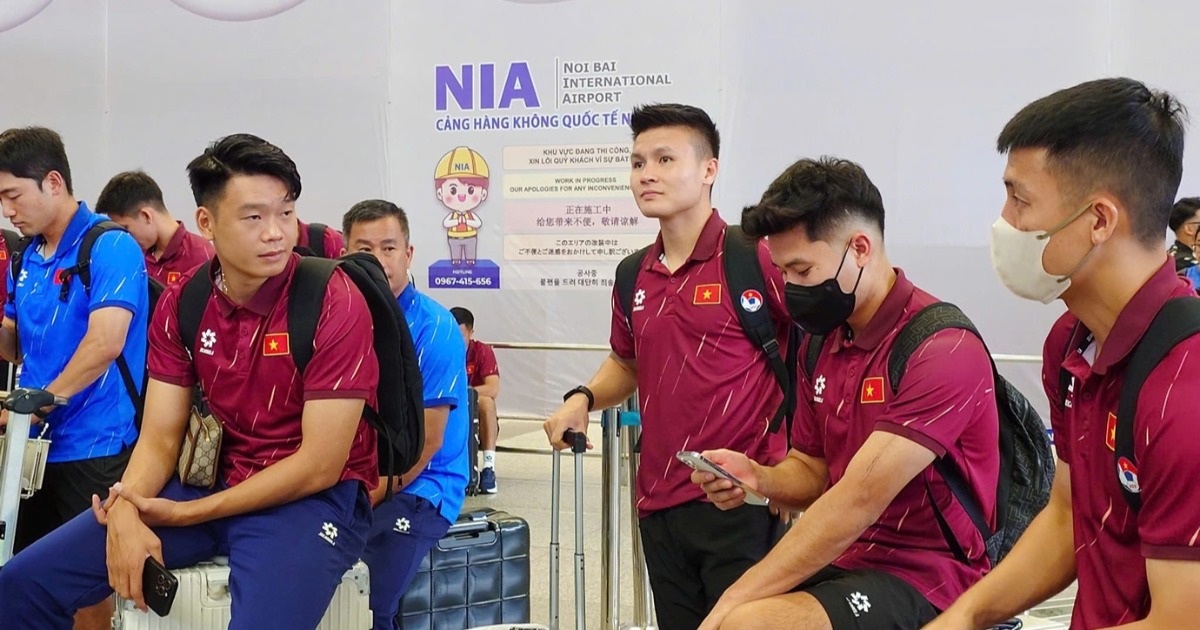 Đội tuyển Việt Nam đi Malaysia, Duy Mạnh cảnh báo CĐV đội khách chơi xấu Đội tuyển Việt Nam đi Malaysia, Duy Mạnh cảnh báo CĐV đội khách chơi xấu