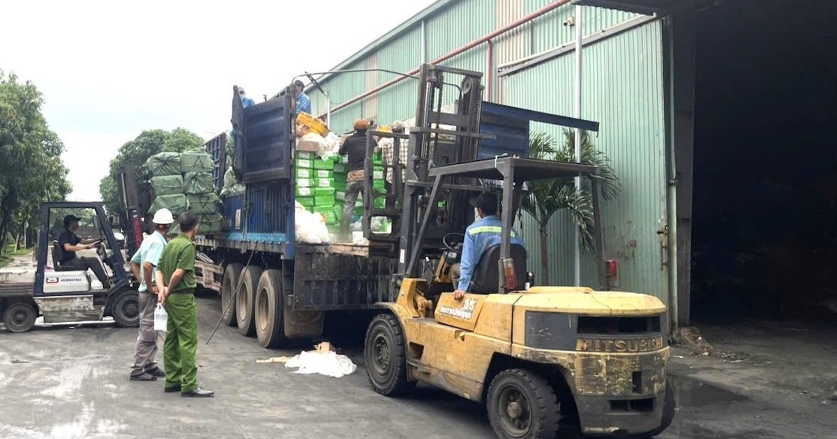 Đồng Nai tiêu hủy hơn 30 tấn vú heo, dồi trường Đồng Nai tiêu hủy hơn 30 tấn vú heo, dồi trường
