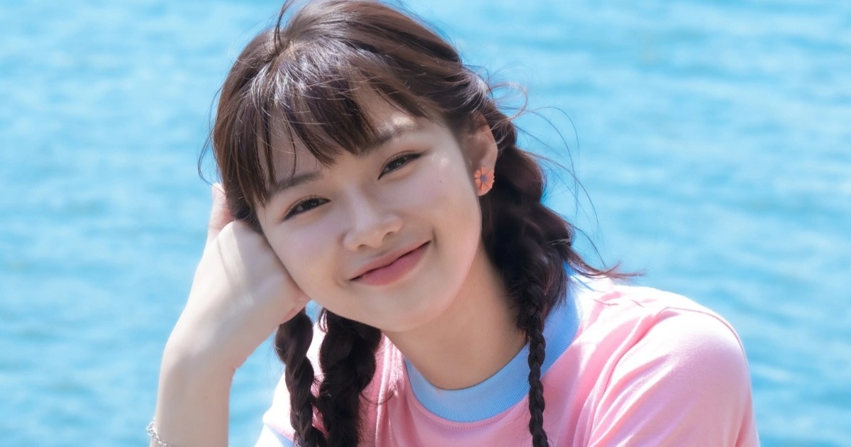 “Em xinh” nhỏ tuổi nhất: Nhan sắc trong trẻo, vừa gây chú ý đã phải xin lỗi "Em xinh” nhỏ tuổi nhất: Nhan sắc trong trẻo, vừa gây chú ý đã phải xin lỗi