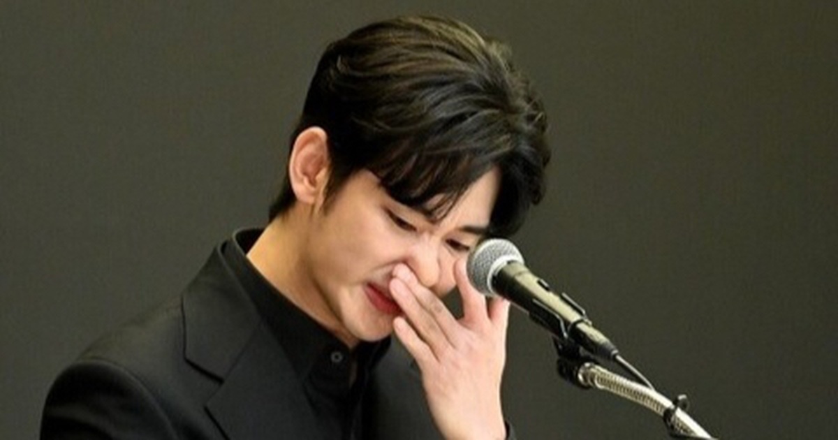 Fan phản đối án phạt với Kim Soo Hyun, hứa hẹn cuộc tẩy chay diện rộng Fan phản đối án phạt với Kim Soo Hyun, hứa hẹn cuộc tẩy chay diện rộng