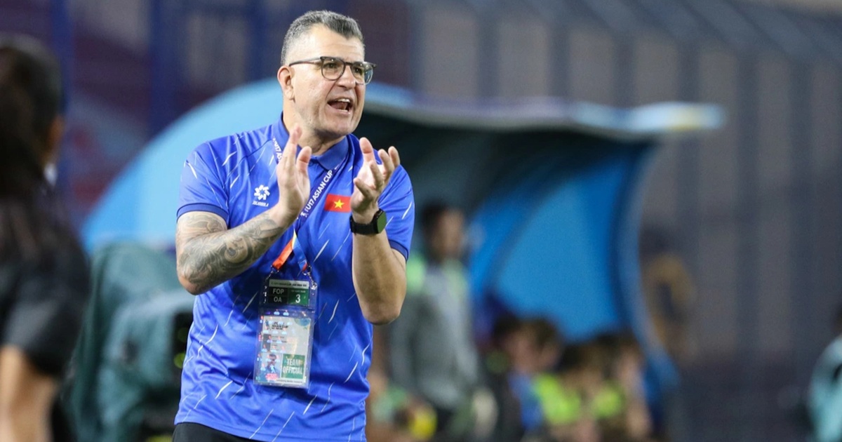 U16 Việt Nam Lội Ngược Dòng Thắng Saudi Arabia, HLV Cristiano Roland Tự Hào HLV Cristiano Roland nói lời xúc động về U16 Việt Nam
