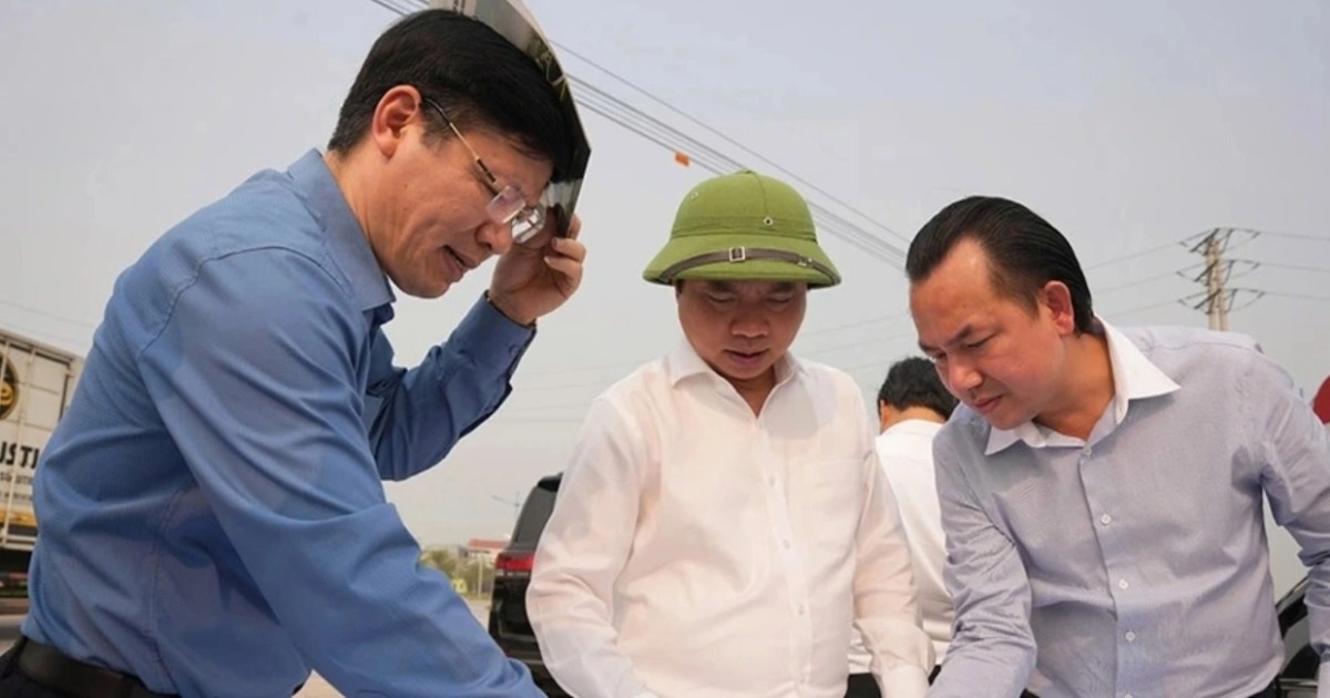 Hà Nam cải cách thủ tục hành chính theo cơ chế ưu tiên “luồng xanh” Hà Nam cải cách thủ tục hành chính theo cơ chế ưu tiên “luồng xanh”