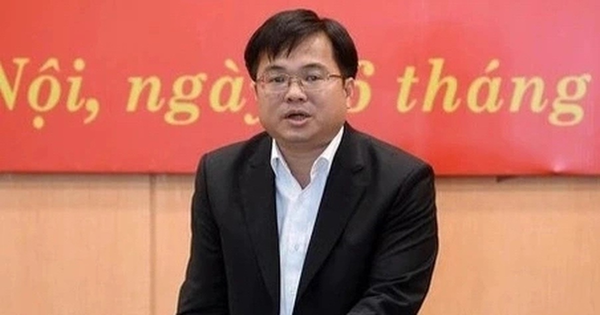 Hà Nội có phó chủ tịch UBND thành phố từng là thủ khoa tuyển dụng đặc cách Hà Nội có phó chủ tịch UBND thành phố từng là thủ khoa tuyển dụng đặc cách
