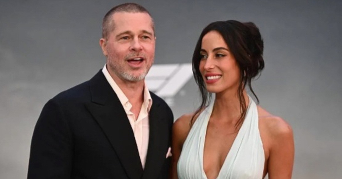 Hình ảnh đẹp đôi của quý ông hấp dẫn Brad Pitt và bạn gái kém 27 tuổi Hình ảnh đẹp đôi của quý ông hấp dẫn Brad Pitt và bạn gái kém 27 tuổi