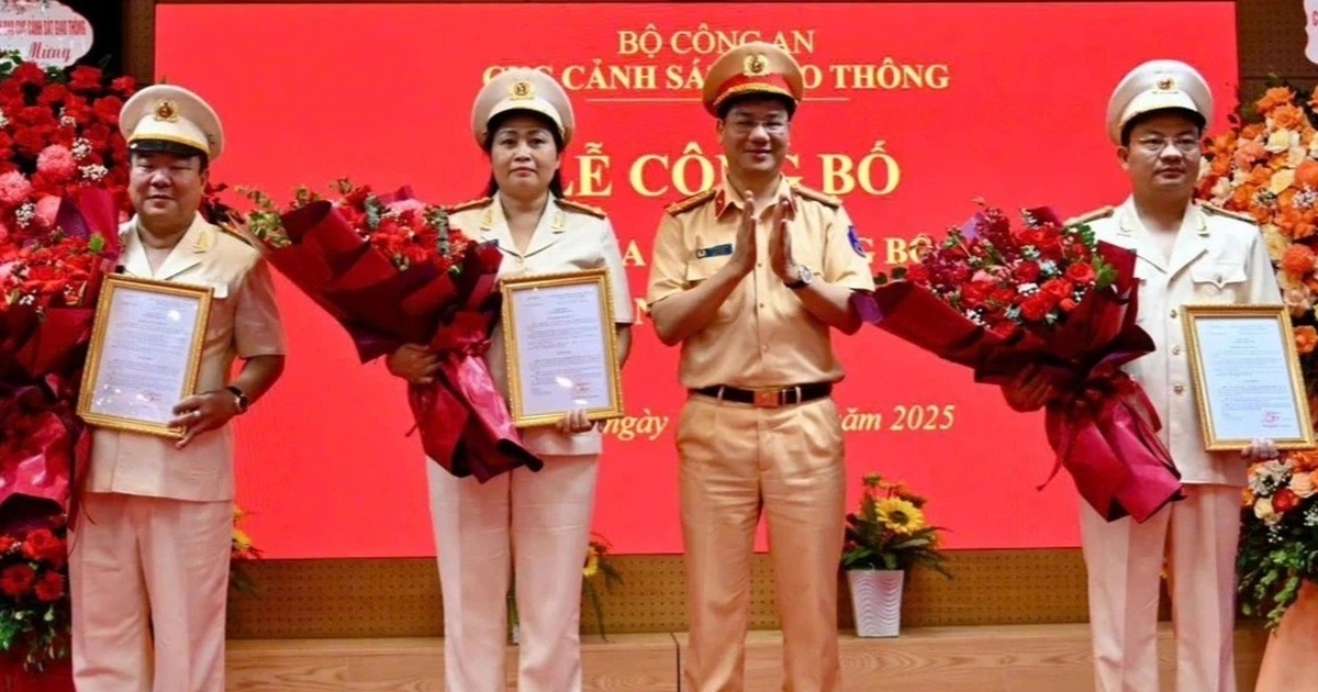 Lần đầu tiên Cục CSGT có nữ phó cục trưởng Lần đầu tiên Cục CSGT có nữ phó cục trưởng