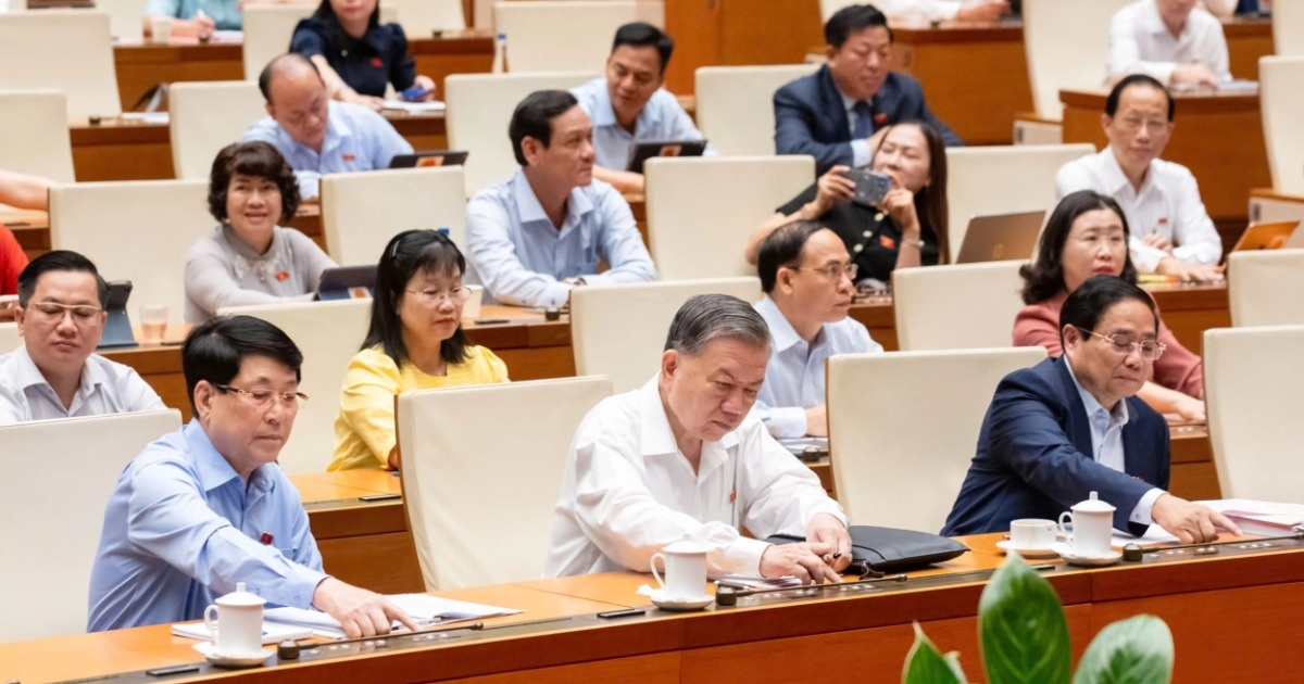 Lần đầu tiên cả nước vận hành chính quyền địa phương 2 cấp Lần đầu tiên cả nước vận hành chính quyền địa phương 2 cấp
