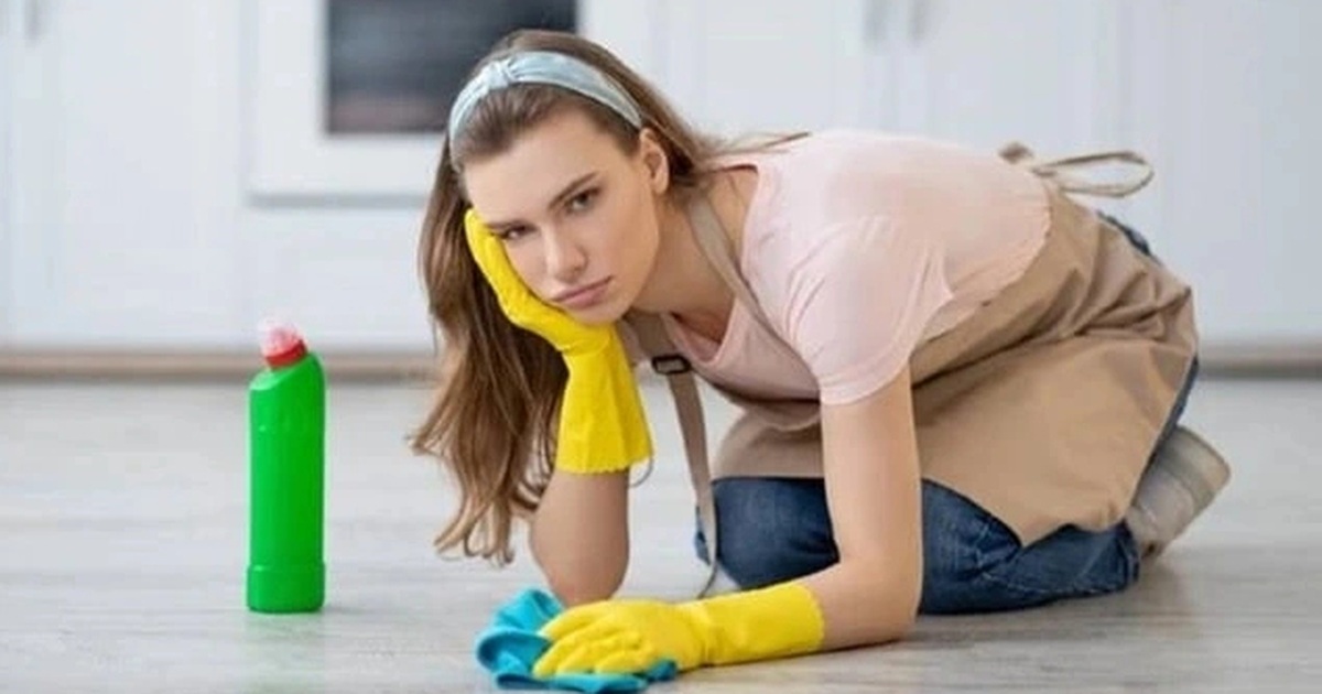 Lau nhà xong có mùi tanh: Nguy cơ gì cho sức khỏe? Lau nhà xong có mùi tanh: Nguy cơ gì cho sức khỏe?
