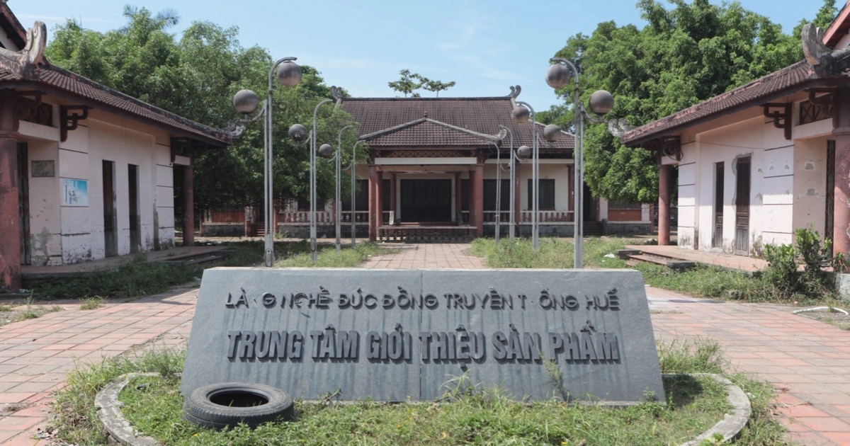 Lên phương án “giải cứu” trung tâm giới thiệu nghề đúc đồng bị bỏ hoang Lên phương án "giải cứu" trung tâm giới thiệu nghề đúc đồng bị bỏ hoang