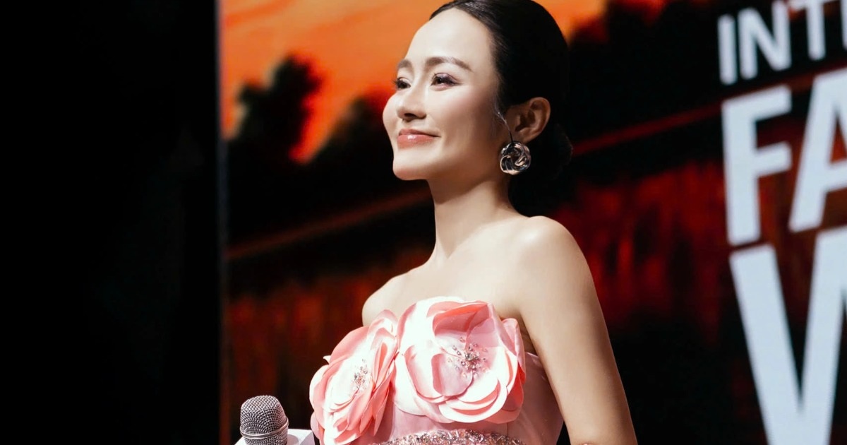 MC Thu Thủy: IELTS 8.0 chưa đủ để dẫn sự kiện quốc tế, cần một kỹ năng khác MC Thu Thủy: IELTS 8.0 chưa đủ để dẫn sự kiện quốc tế, cần một kỹ năng khác