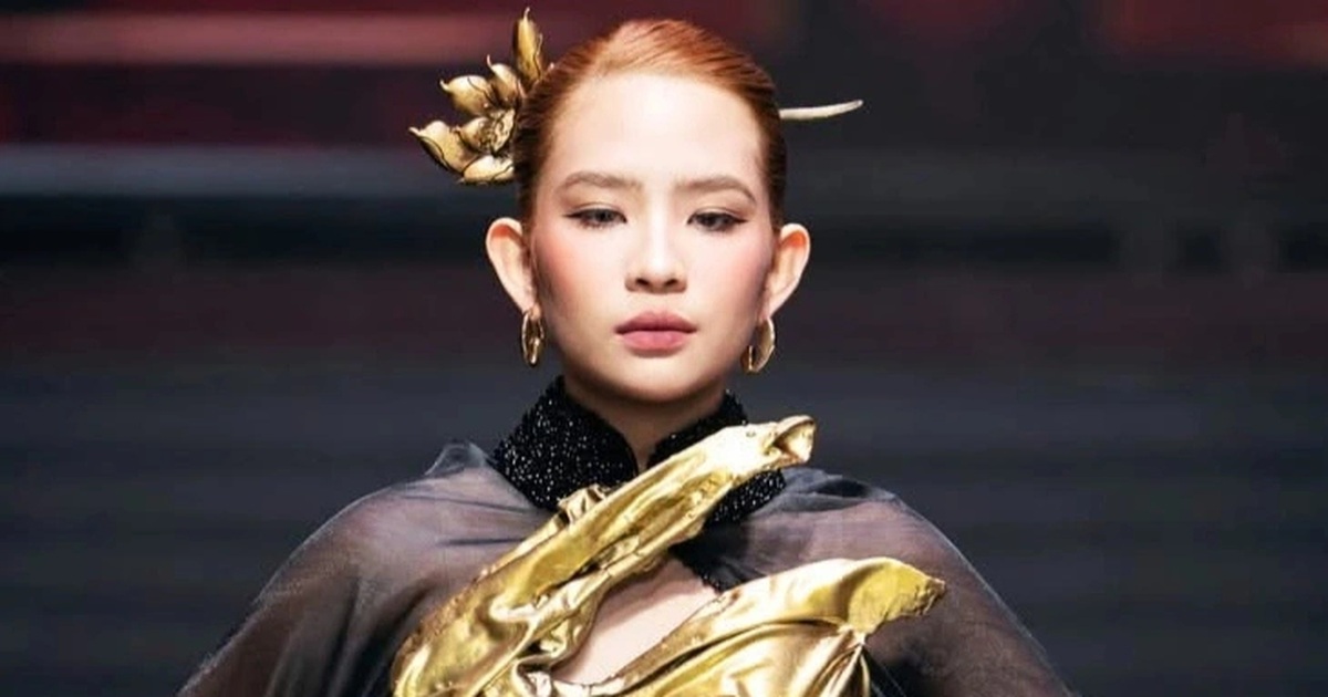 Người mẫu 15 tuổi thể hiện phong cách quốc tế trên sàn diễn Việt Nam Người mẫu 15 tuổi thể hiện phong cách quốc tế trên sàn diễn Việt Nam