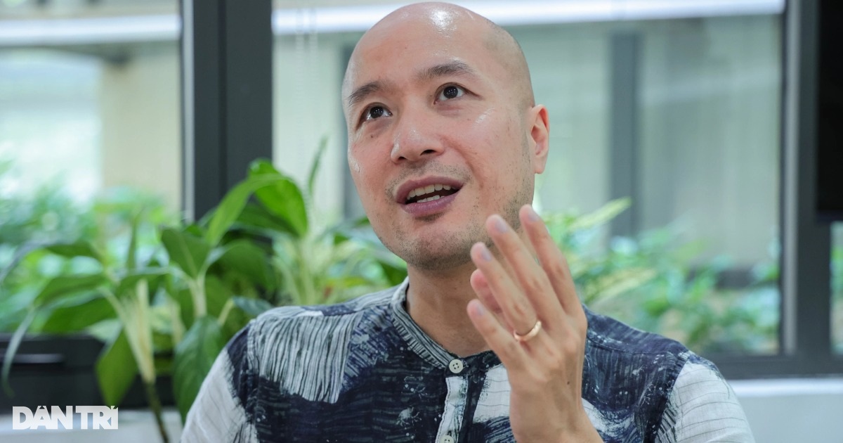Nhạc trưởng Đồng Quang Vinh hé lộ điều đặc biệt trong “Rực rỡ ngày mới” Nhạc trưởng Đồng Quang Vinh hé lộ điều đặc biệt trong "Rực rỡ ngày mới"