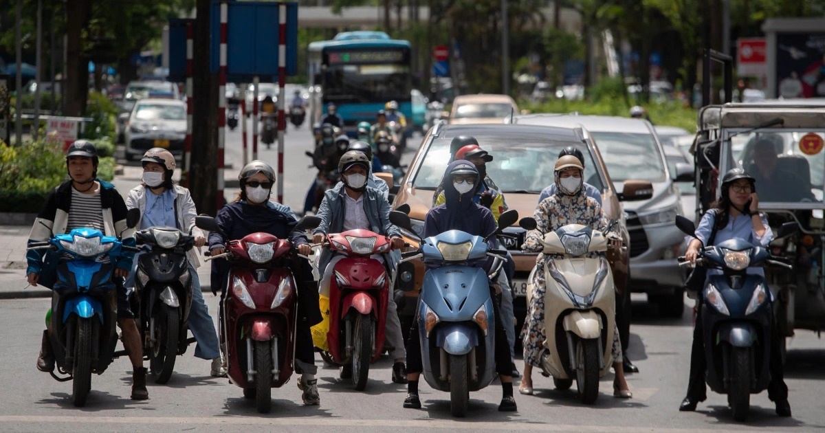 Nhiều nơi ở Bắc Bộ và Trung Bộ nắng nóng Nhiều nơi ở Bắc Bộ và Trung Bộ nắng nóng