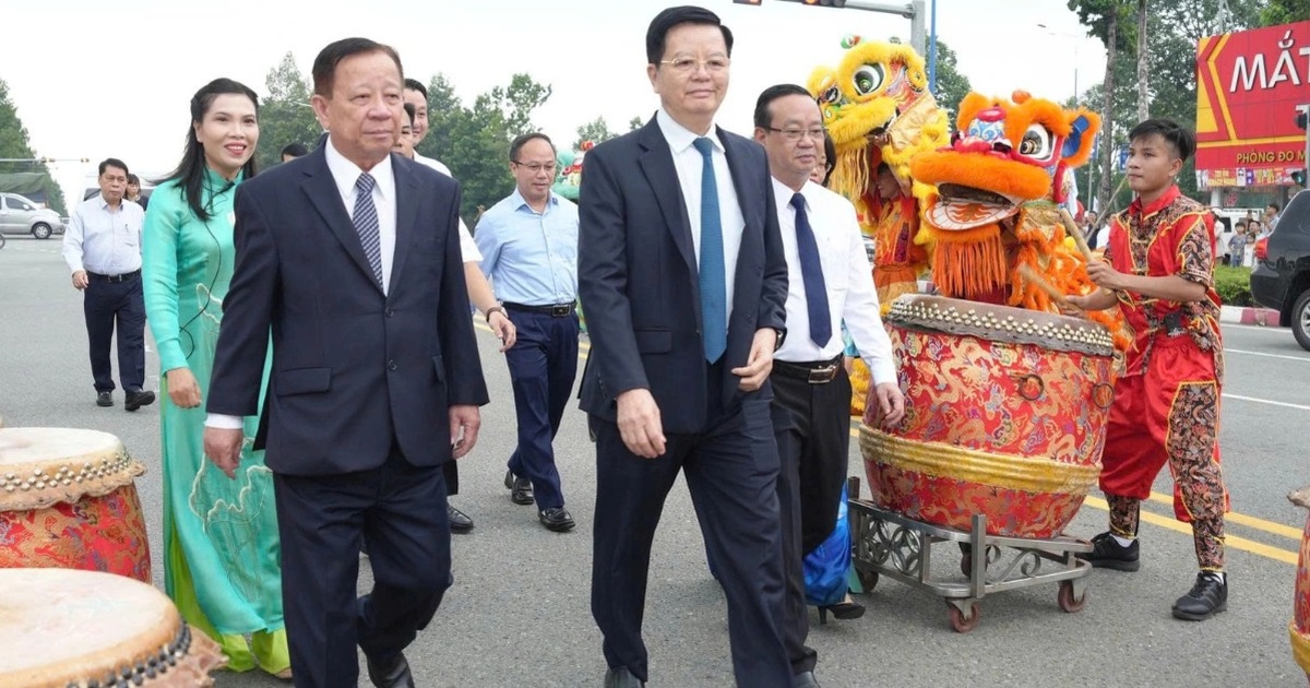 Phó Thủ tướng Mai Văn Chính dự lễ khởi công Vành đai 4 TPHCM tại Bình Dương Phó Thủ tướng Mai Văn Chính dự lễ khởi công Vành đai 4 TPHCM tại Bình Dương