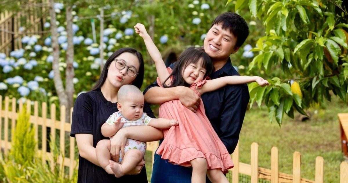 Quách Ngọc Tuyên tuổi 41: Xây nhà lớn cho cha mẹ, vợ kém 16 tuổi ủng hộ Quách Ngọc Tuyên tuổi 41: Xây nhà lớn cho cha mẹ, vợ kém 16 tuổi ủng hộ