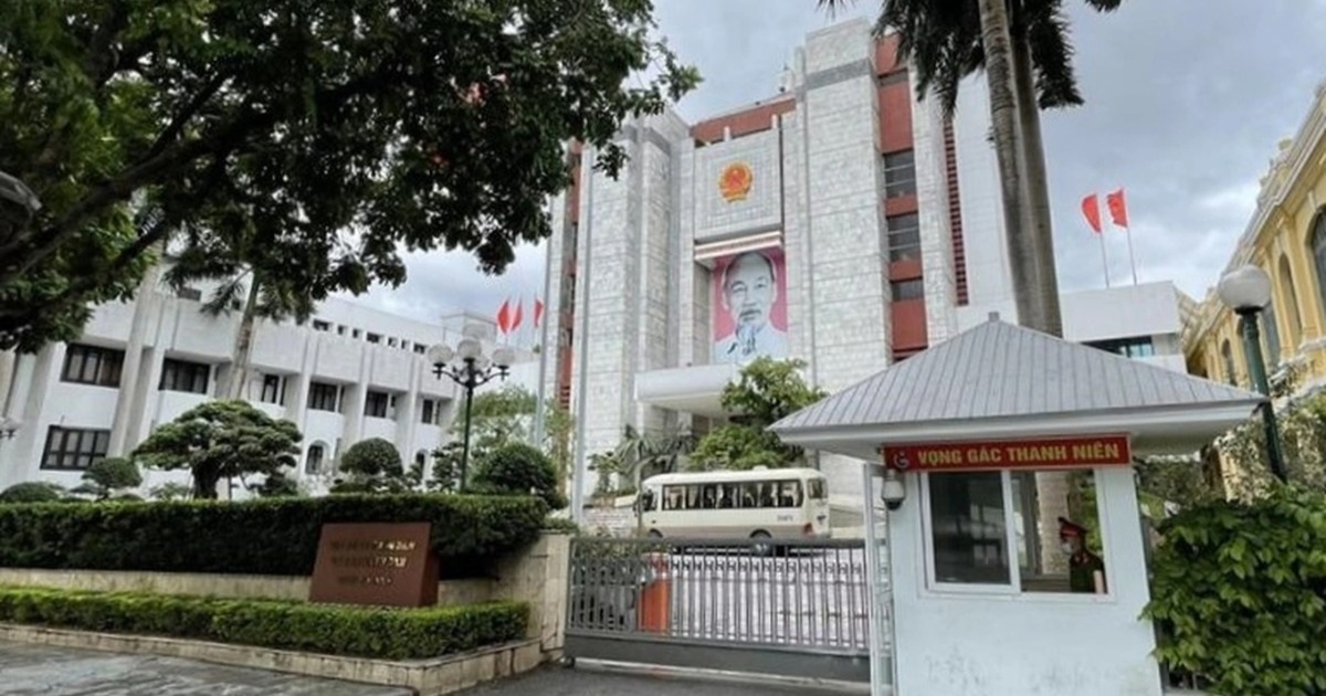 Quy định mới của Bộ Chính trị về tổ chức bộ máy tỉnh ủy, thành ủy Quy định mới của Bộ Chính trị về tổ chức bộ máy tỉnh ủy, thành ủy