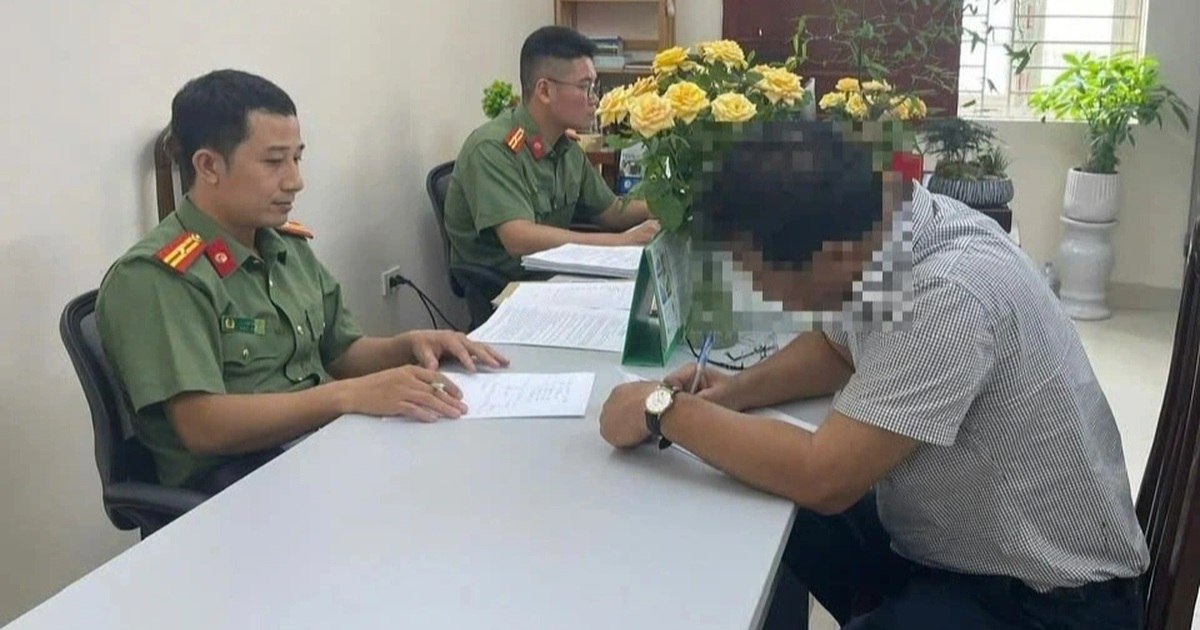 Xử phạt người đăng tin thất thiệt về việc cải tạo vườn hoa Con Cóc Xử phạt người đăng tin thất thiệt về việc cải tạo vườn hoa Con Cóc