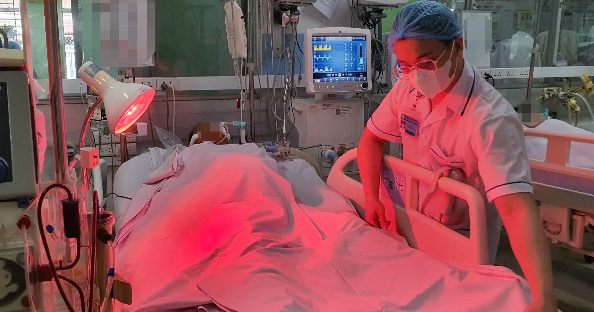 Vì sao nhiều người trẻ bị sốt xuất huyết nặng? 10 ca sốt xuất huyết tử vong: BS Trương Hữu Khanh nêu một nhầm lẫn tai hại