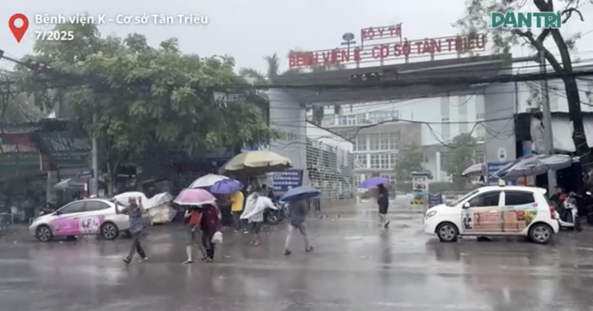 Bệnh nhân ăn mì tôm trong phòng trọ 5m2, vượt mưa bão đi xạ trị Bệnh nhân ăn mì tôm trong phòng trọ 5m2, vượt mưa bão đi xạ trị