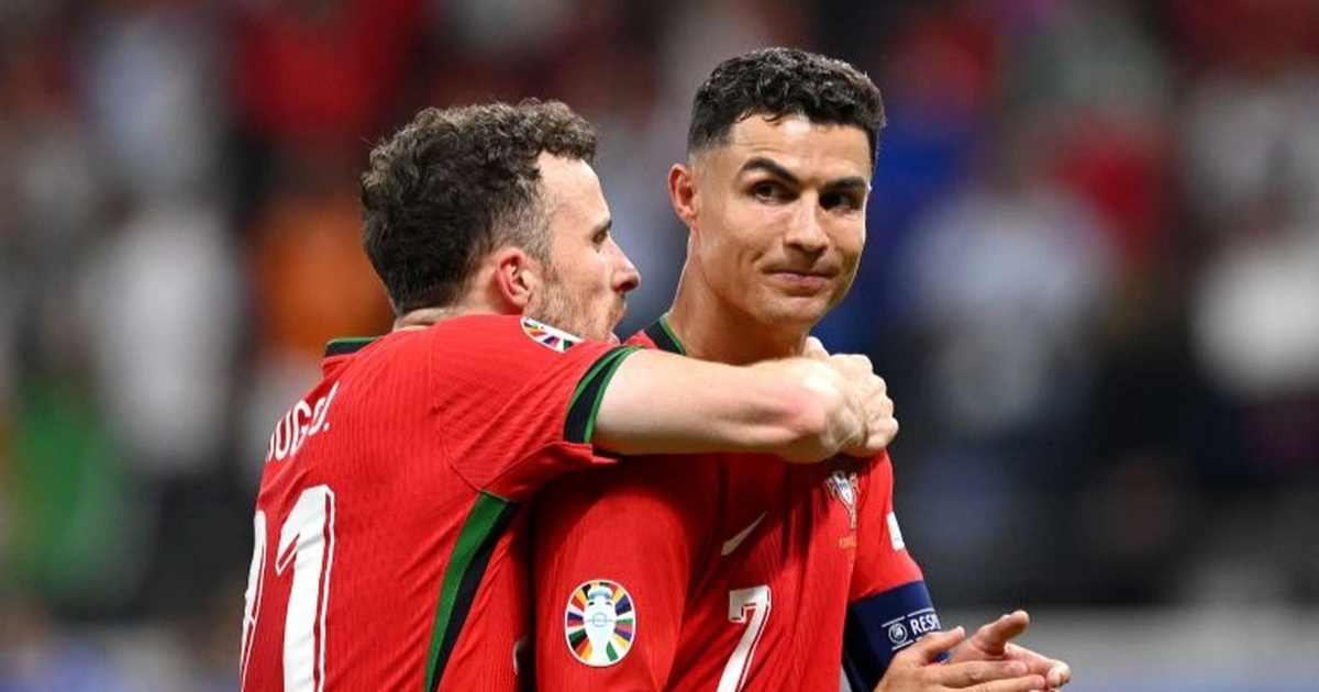 C.Ronaldo nói lời gan ruột sau khi Diogo Jota qua đời C.Ronaldo nói lời gan ruột sau khi Diogo Jota qua đời