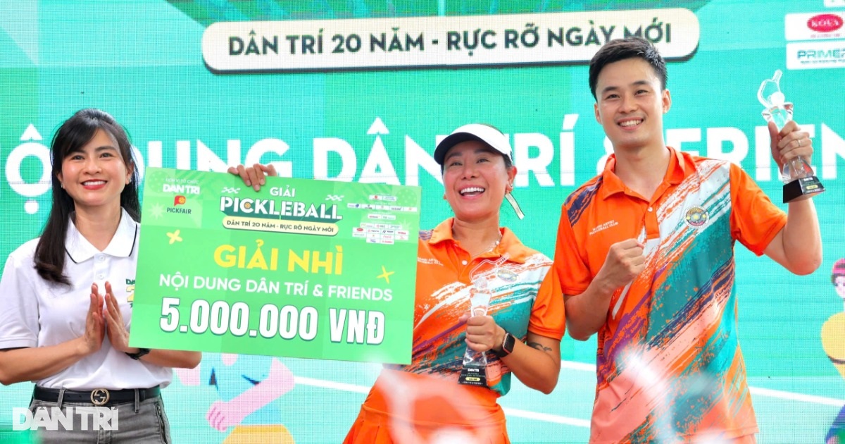Cặp đôi CLB Pickleball Nghệ sĩ Hà Nội là Á quân nội dung Dân trí & Friends Cặp đôi CLB Pickleball Nghệ sĩ Hà Nội là Á quân nội dung Dân trí & Friends
